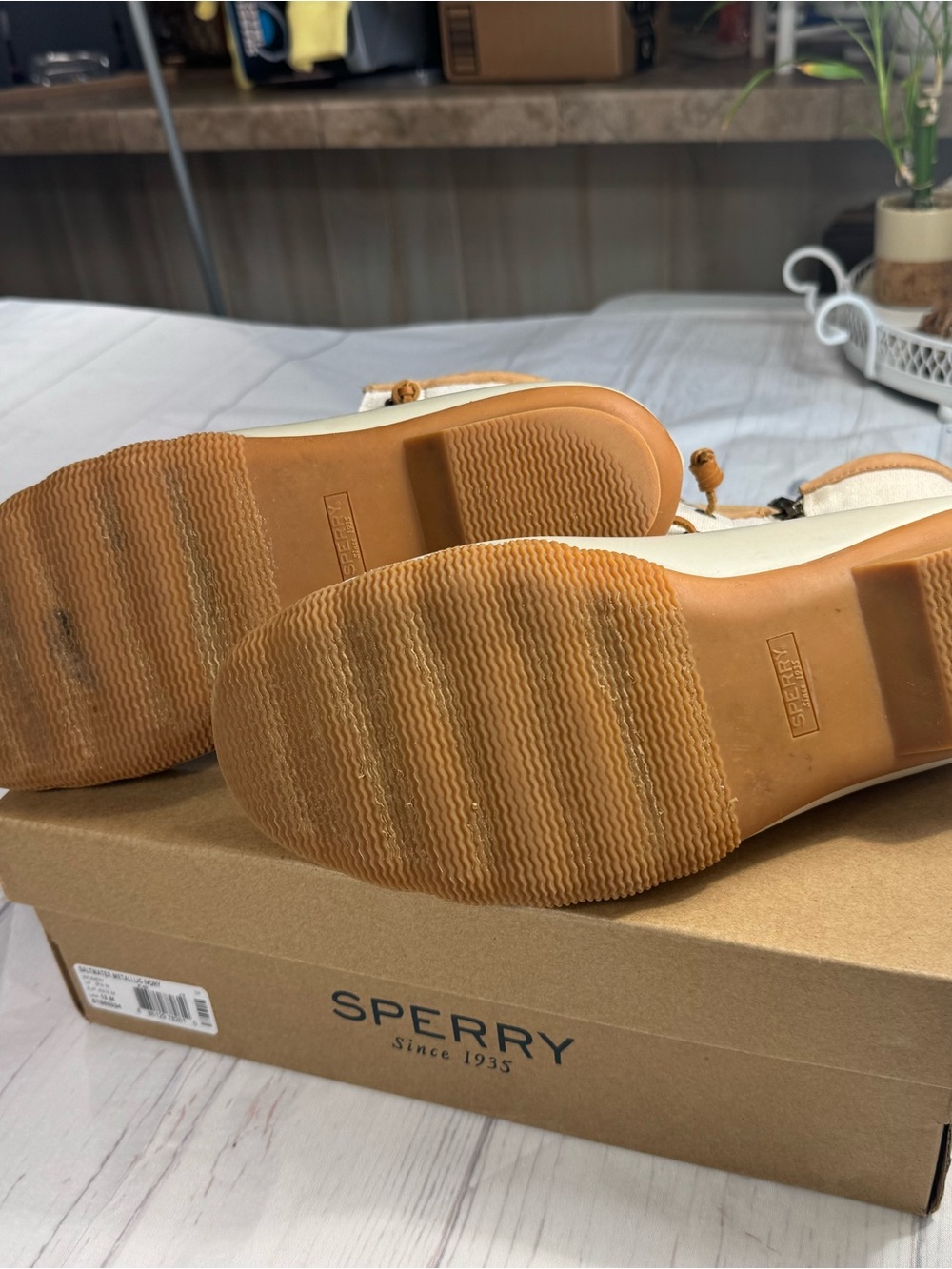 Sperry Saltwater Metallic Ivory Duck Boots – Women’s Size 12 - Picture 12 of 12